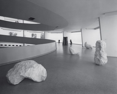 Installation view with White Arch (1979), Large White Column (1979), Bent White Lump (1979), Tall Wood Block (1978), Round Pile (1979) and Apple Pile (1978), Guggenheim Museum, New York, 1979